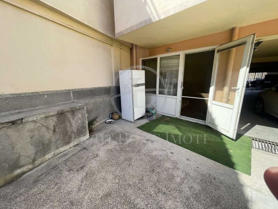 Продава се Едностаен апартамент в Пловдив, Център - 28 кв.м за 1893 €/кв.м - Снимка #5