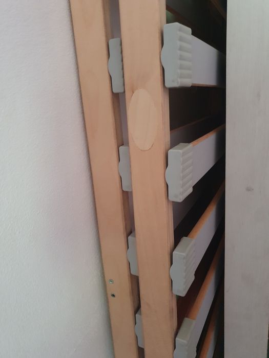 somiere  în stare foarte bună 160 x200