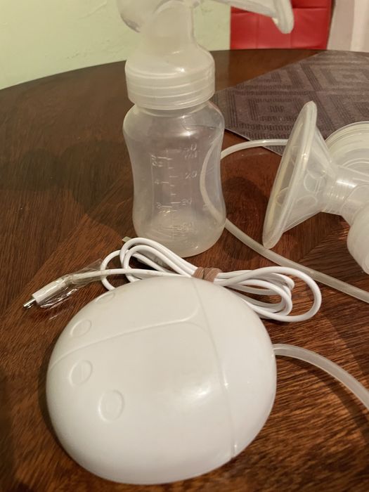 Молокоотсос, нублер и бутылочки