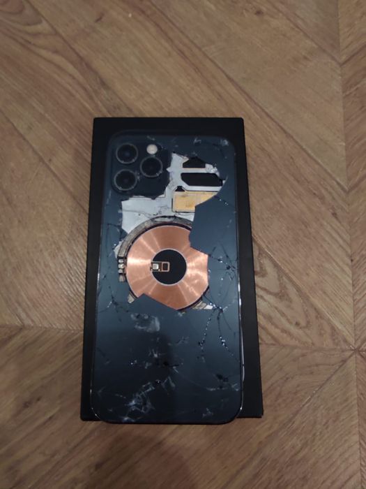 Iphone 12 pro akb100%