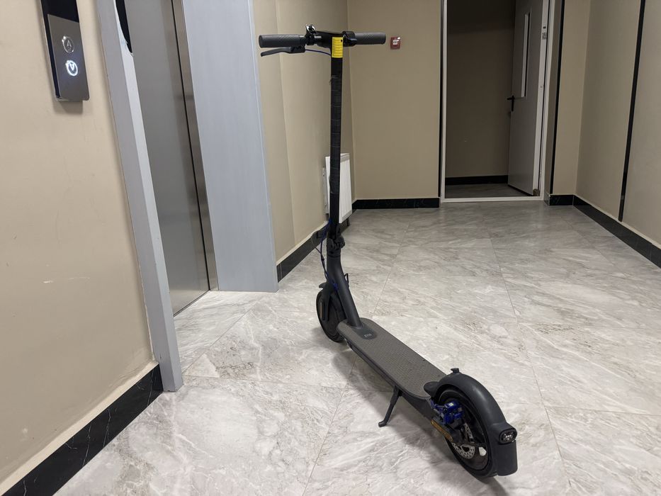 Xiaomi mi Scooter 3 электросамокат