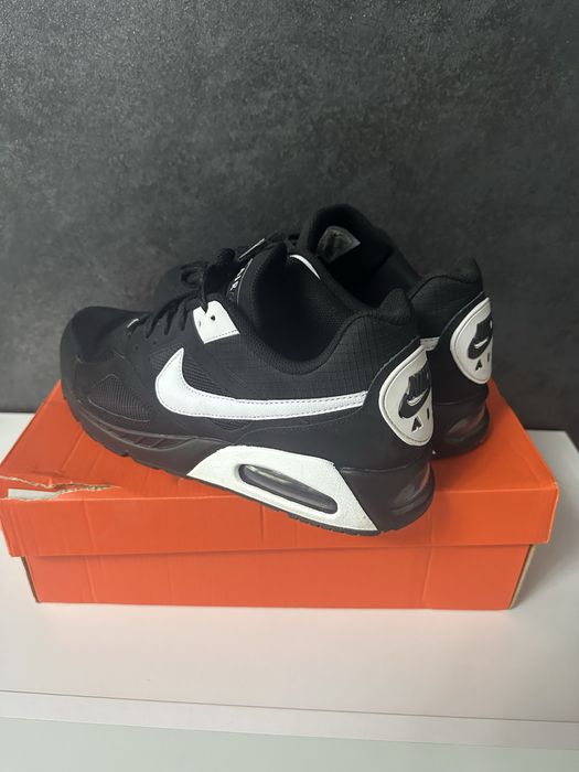 Nike Air Max Ivo —43 номер чисто нови