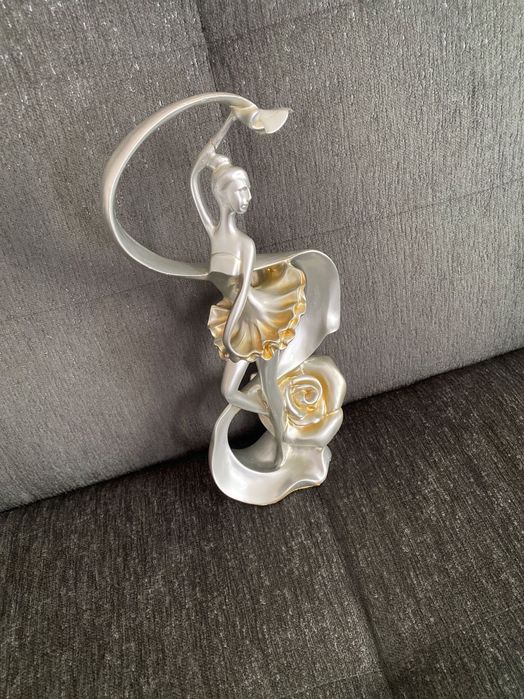 Продам статуэтки