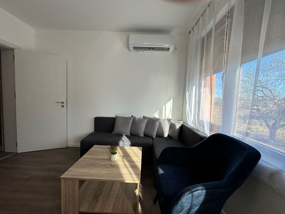 Дава се под наем Двустаен апартамент в Банско - 54 кв.м за 460 € - Снимка #3