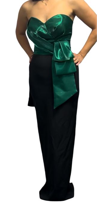 Rochie noua , model unic