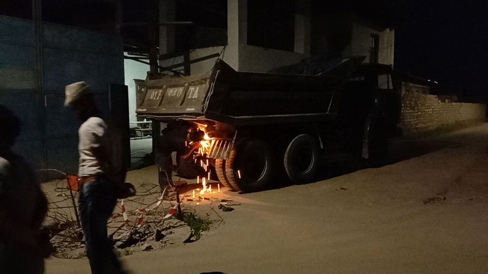 Песок кум шебен клинец компот глина турпок булыга блуга тош аптималка