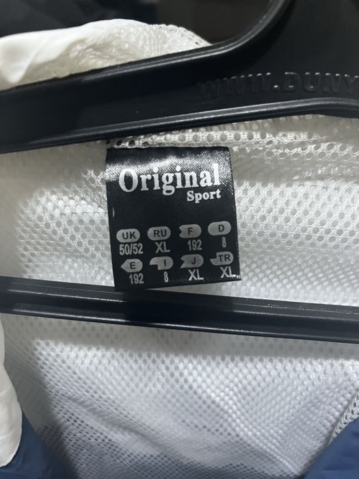 Продам ветровку Adidas