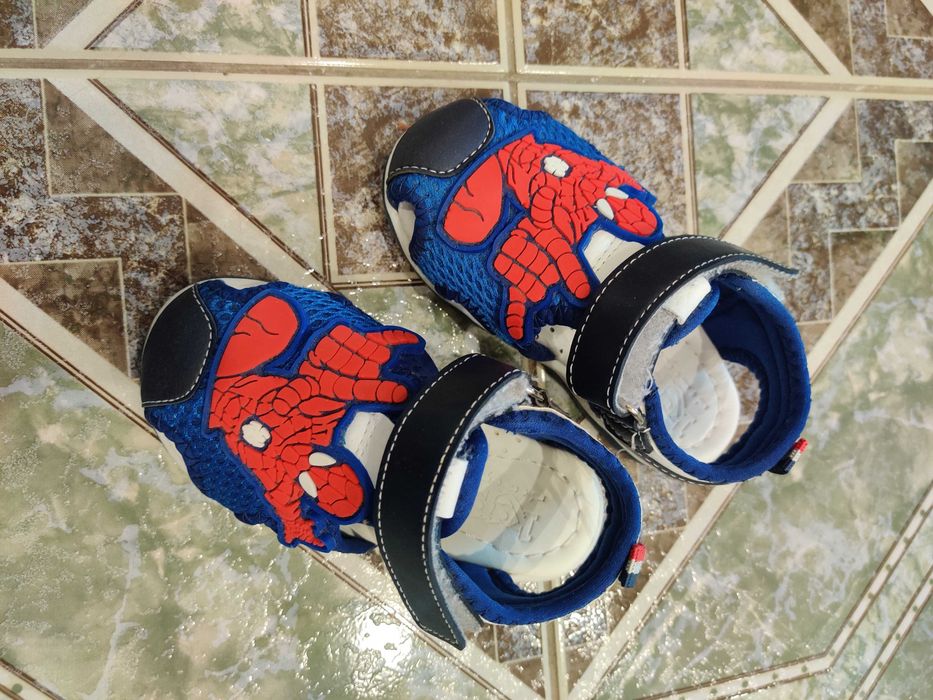 Сандали Spiderman номер 22