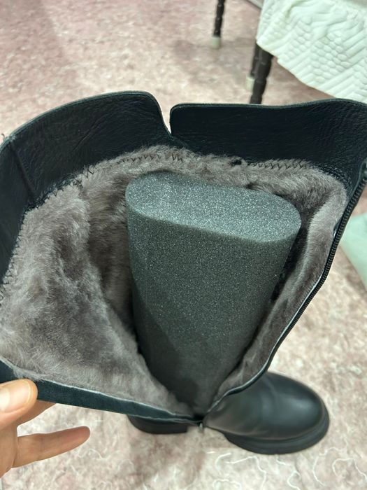 Продам женские сапоги