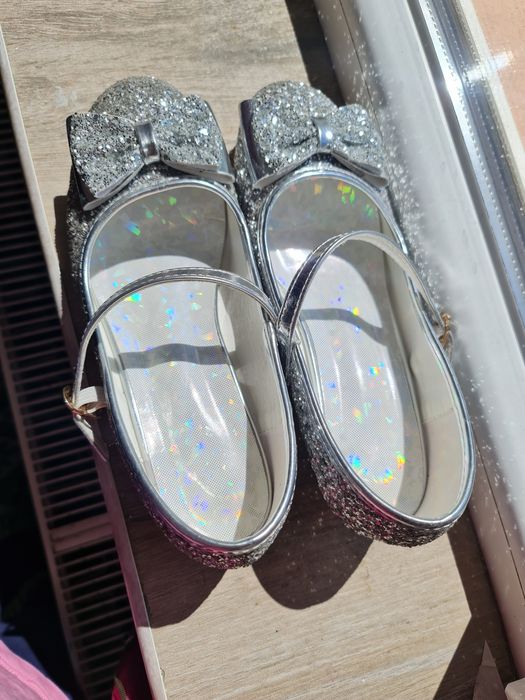 Pantofi prințesă, cu sclipici,  H&M