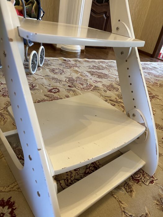 Детский растущий стул