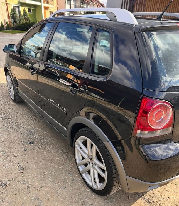 Vand polo cross 1.4 benzina
