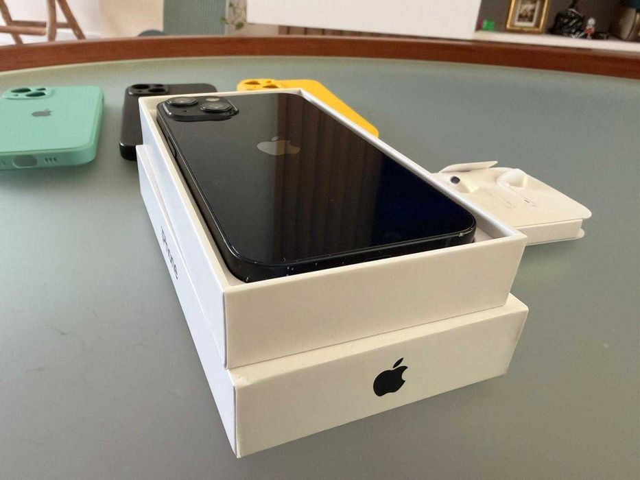 Apple iPhone 13