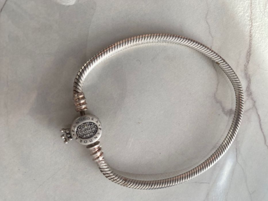 Продам пандору в хорошем состоянии