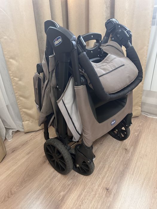 Детская коляска Chicco
