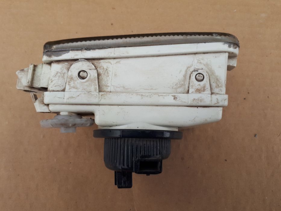 Туманка на Пассат В4.