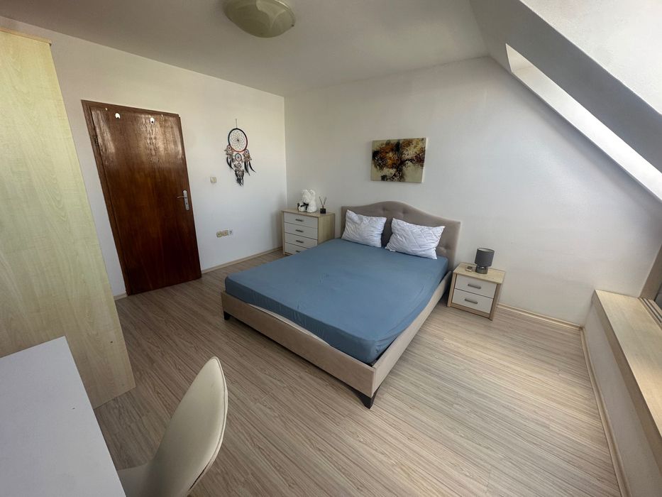 Дава се под наем Тристаен апартамент в с. Чайка, Област Варна - 90 кв.м за 714 € - Снимка #2