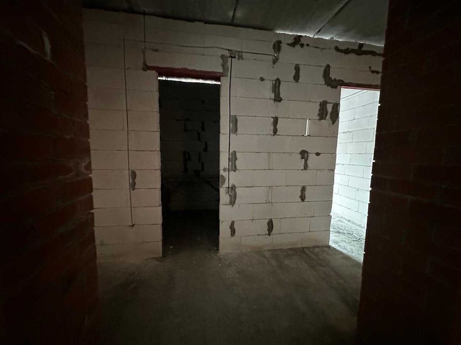 продам 4 ком квартиру