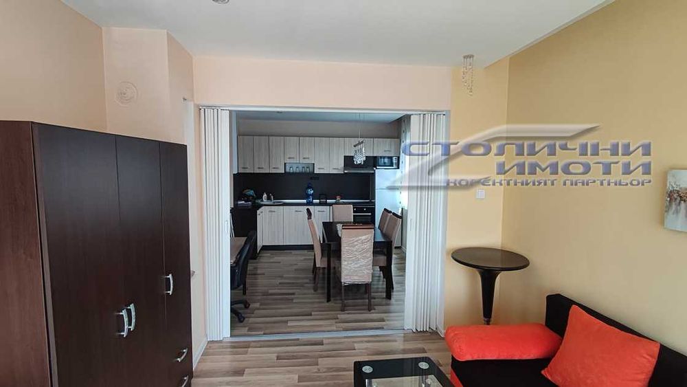 Дава се под наем Тристаен апартамент в София, Център - 79 кв.м за 648.21 € - Снимка #2