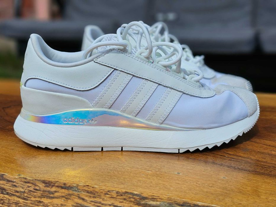 Маратонки adidas