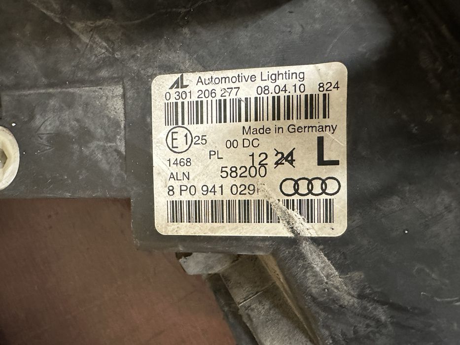 Ляв фар за Audi A3 8P