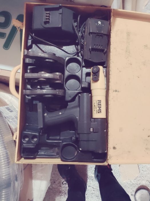 Trusa pistol sertizat,Trusa bacuri sertizat,Plita oglinda PPR Geberit