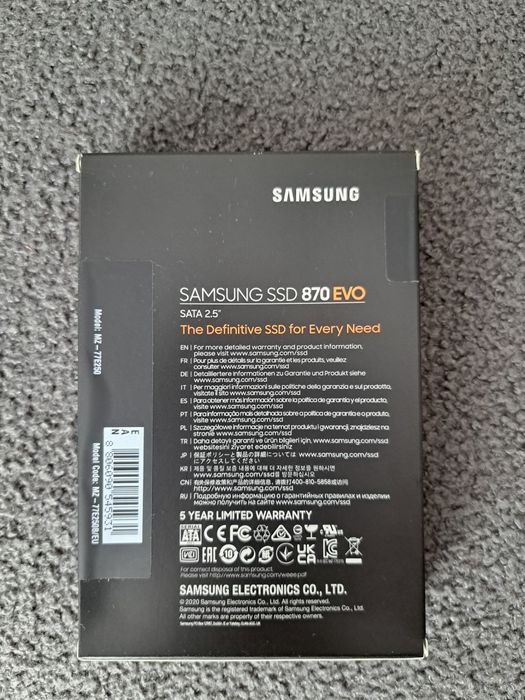 SSD-накопитель Samsung 870 EVO 250 ГБ