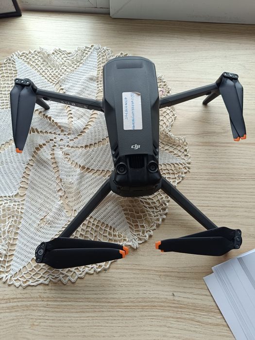 Drona dji mavic 3