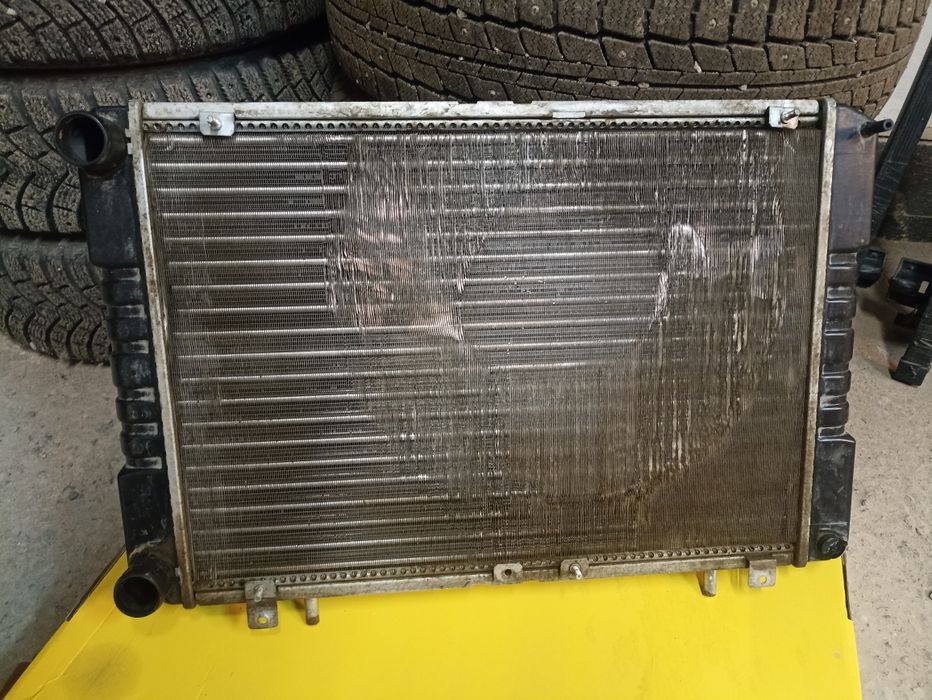 Продам радиатор на газель