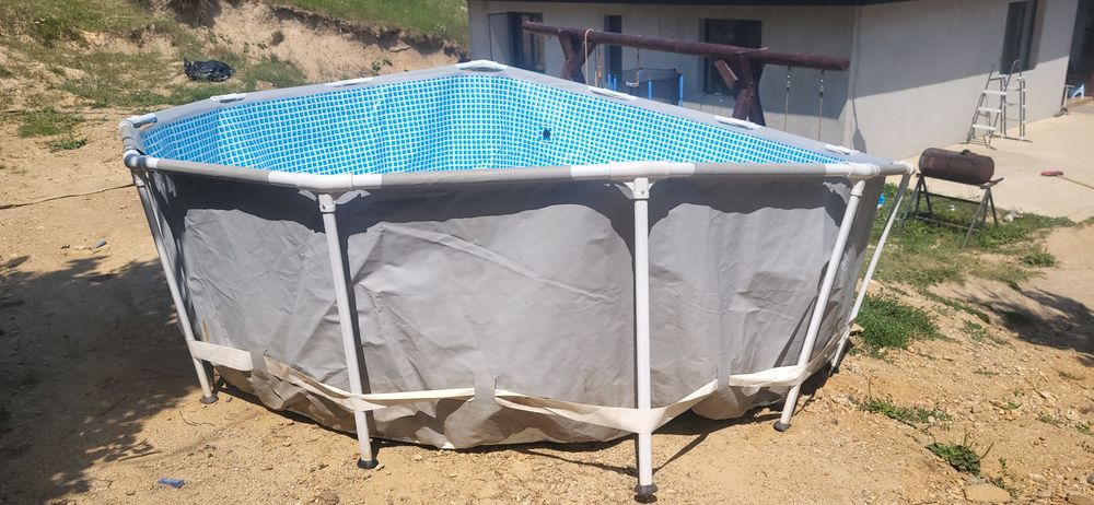 Vand piscina 4m latime pe 1.10 cm inaltime