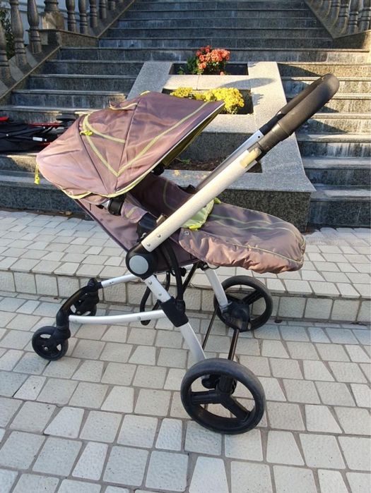 Продается коляска б/у в хорошем состоянии