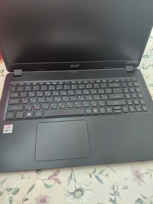 Лаптоп чисто нов