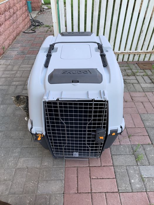 Переноска для перевоза собак