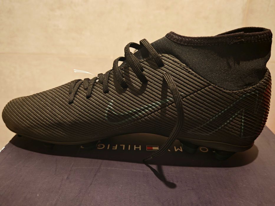 Vând ghete fotbal Nike