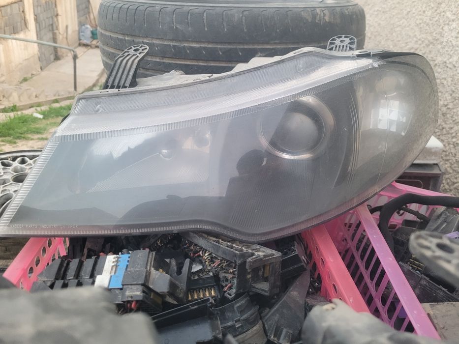 Продаю фары на Нексия 2