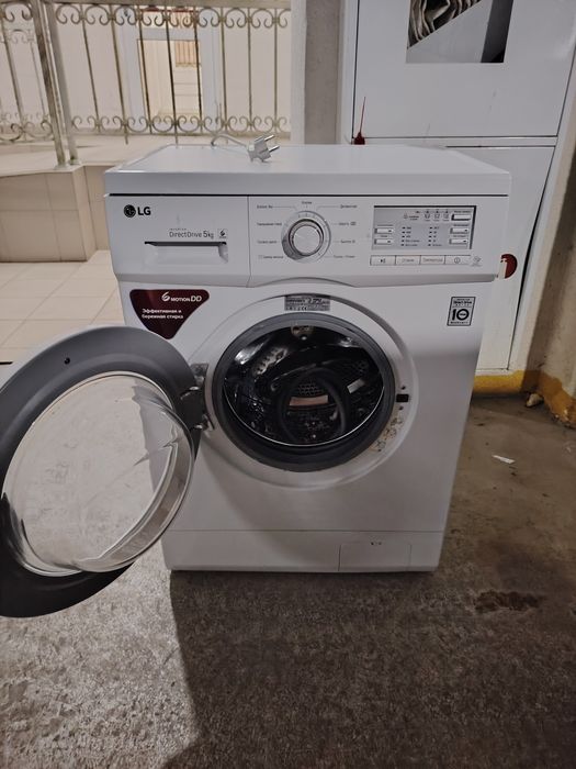 Срочно продам стиральную машину