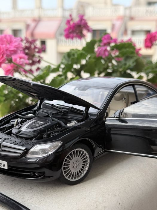 Колекционерски модел Mercedes-Benz CL-class 1/18 AutoArt