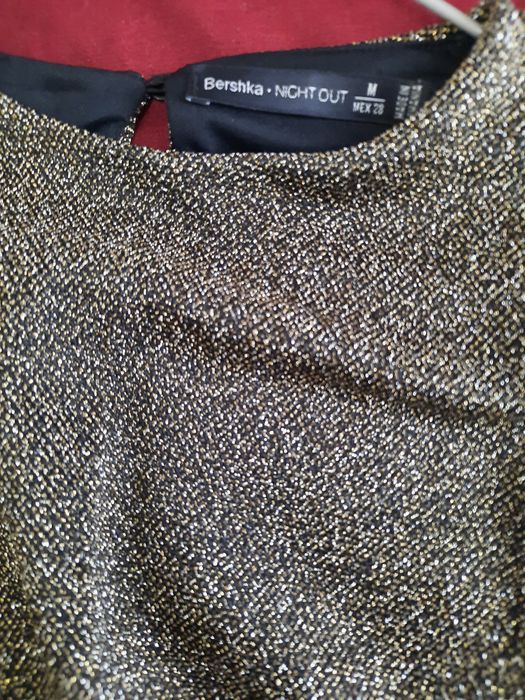 Rochie cu inserții aurii