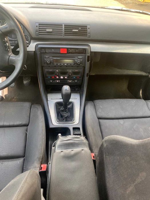 dezmembrez audi a4 b6 cod motor BRK /AWX/ bara spate a4 b6/hayon