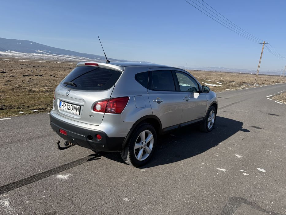 Nissan Qashqai 2008 2.0 Diesel 4x4 schimb cu moto cat.A