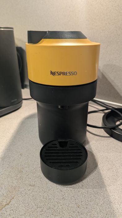 Nespresso Vertuo Pop с капсули