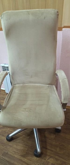 Кресло кожаное для директора