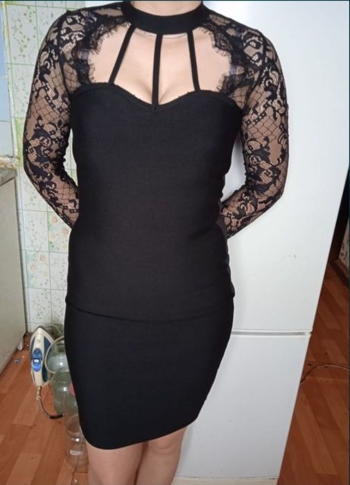 Продам женские платья