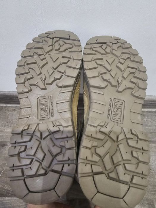 Bocanci militari Magnum nr 41, dimensiune talpic 26,5 cm