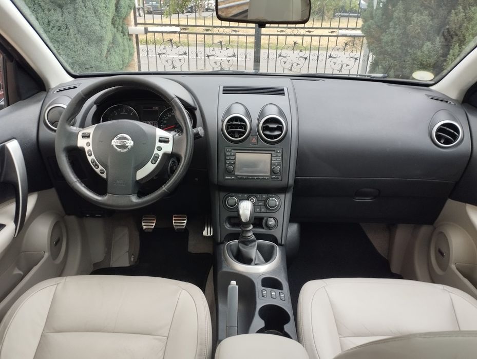 Nissan Qashqai 1,5dci,navigatie,xenon,camera,7locuri,piele cream,stare