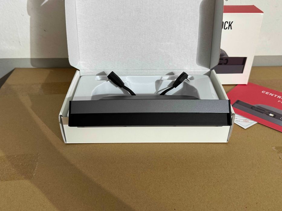 USB Хъб Tesla Model 3 2021–2023 / Model Y 2021–2024 (125W Fast Charge)