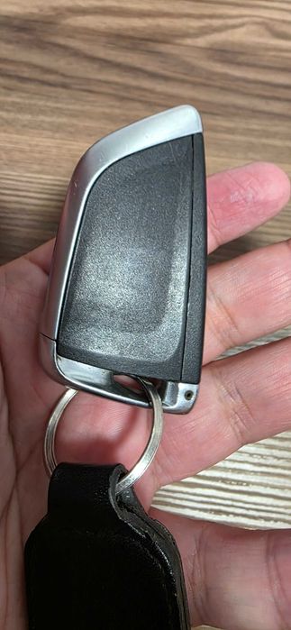 Оригинален Ключ за БМВ BMW с чип и ключодържател