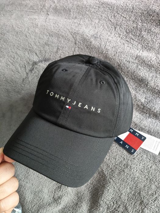 Tommy Jeans șapcă unisex neagra cu logo brodat marime OS noua originala