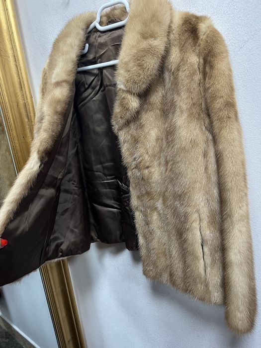 Blana de dama din Nurca