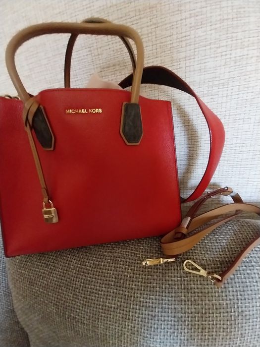 Продаю сумки женские